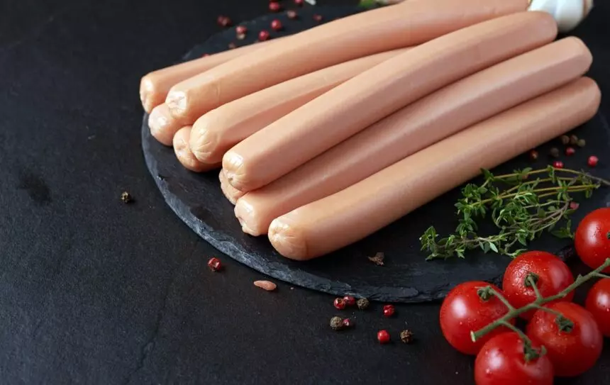 Classic Boiled Meat Pork Sausages 860x543 1